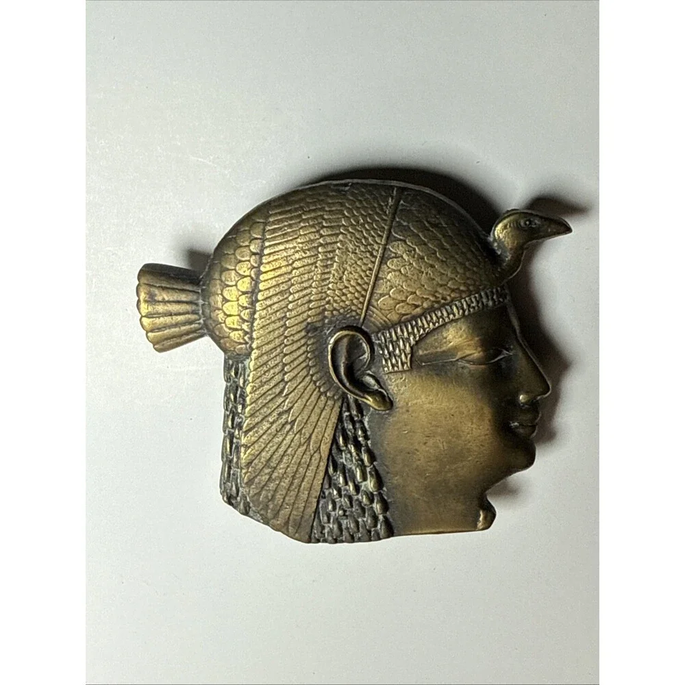 VINTAGE BRASS REPOUSSE EGYPTIAN REVIVAL CLEOPATRA BELT BUCKLE